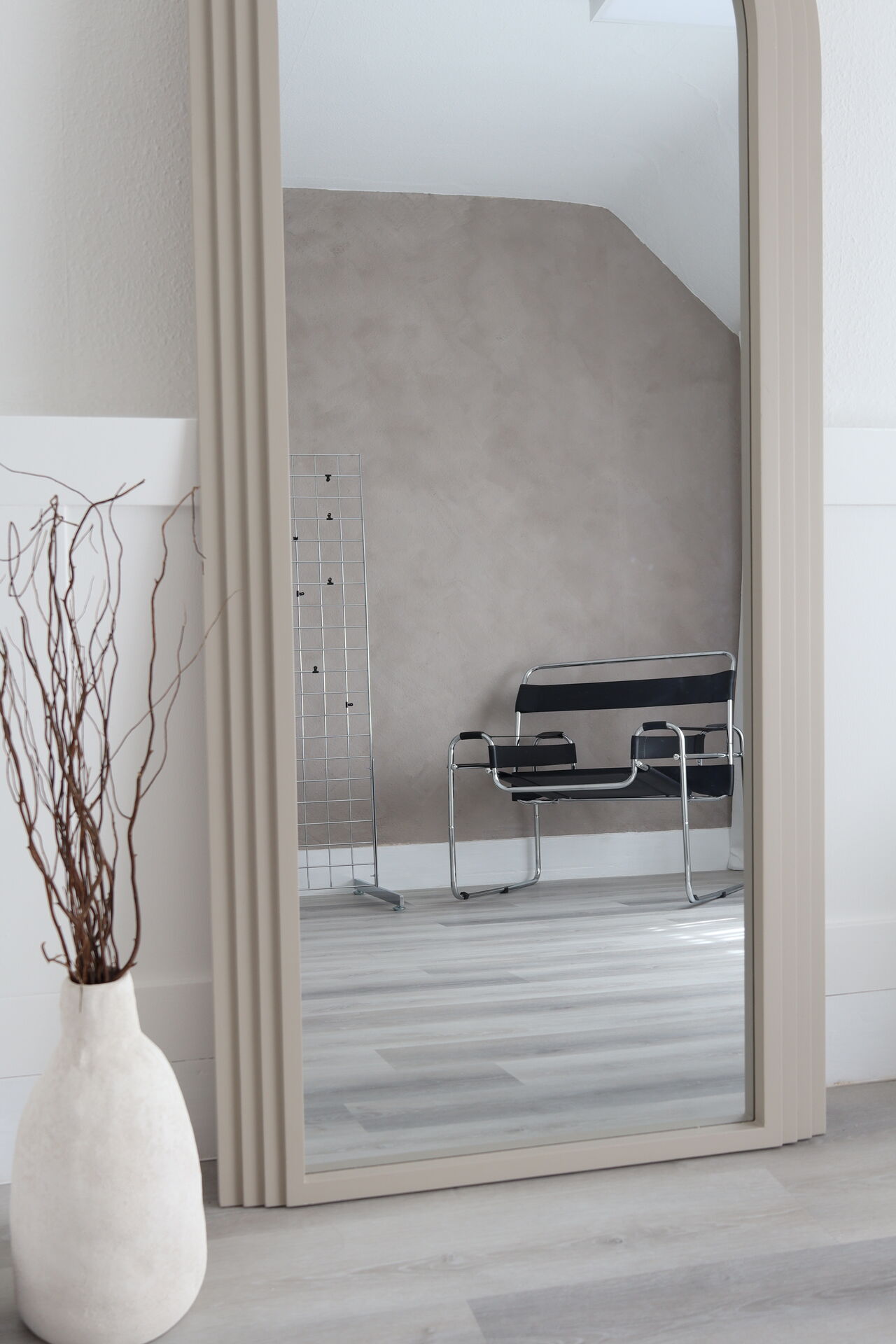Mirror and backdrop setup at Cloud Grey Studio